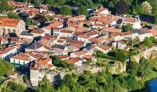 四川回乡建别墅为什么一定要选专业乡墅公司